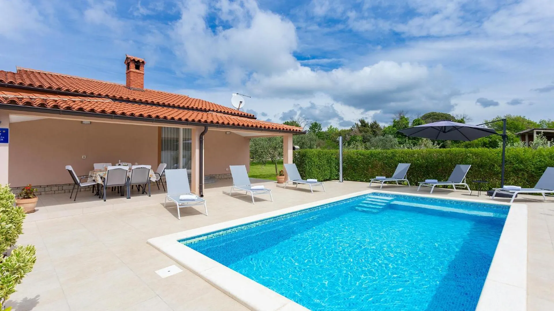 3 Bedroom Awesome Home In Fažana 0*,